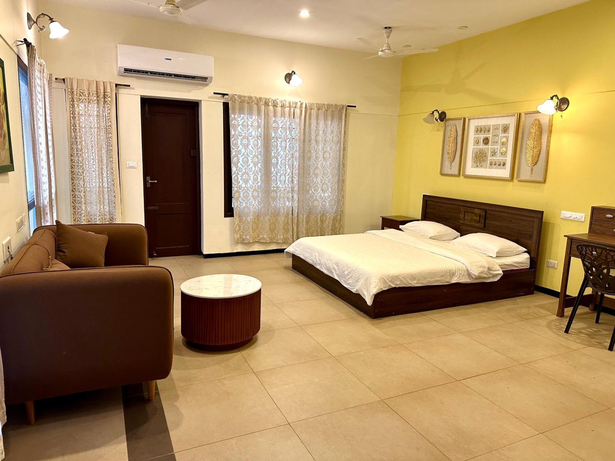 Costa Verde Luxury Seafront Villa Ченнаї Екстер'єр фото